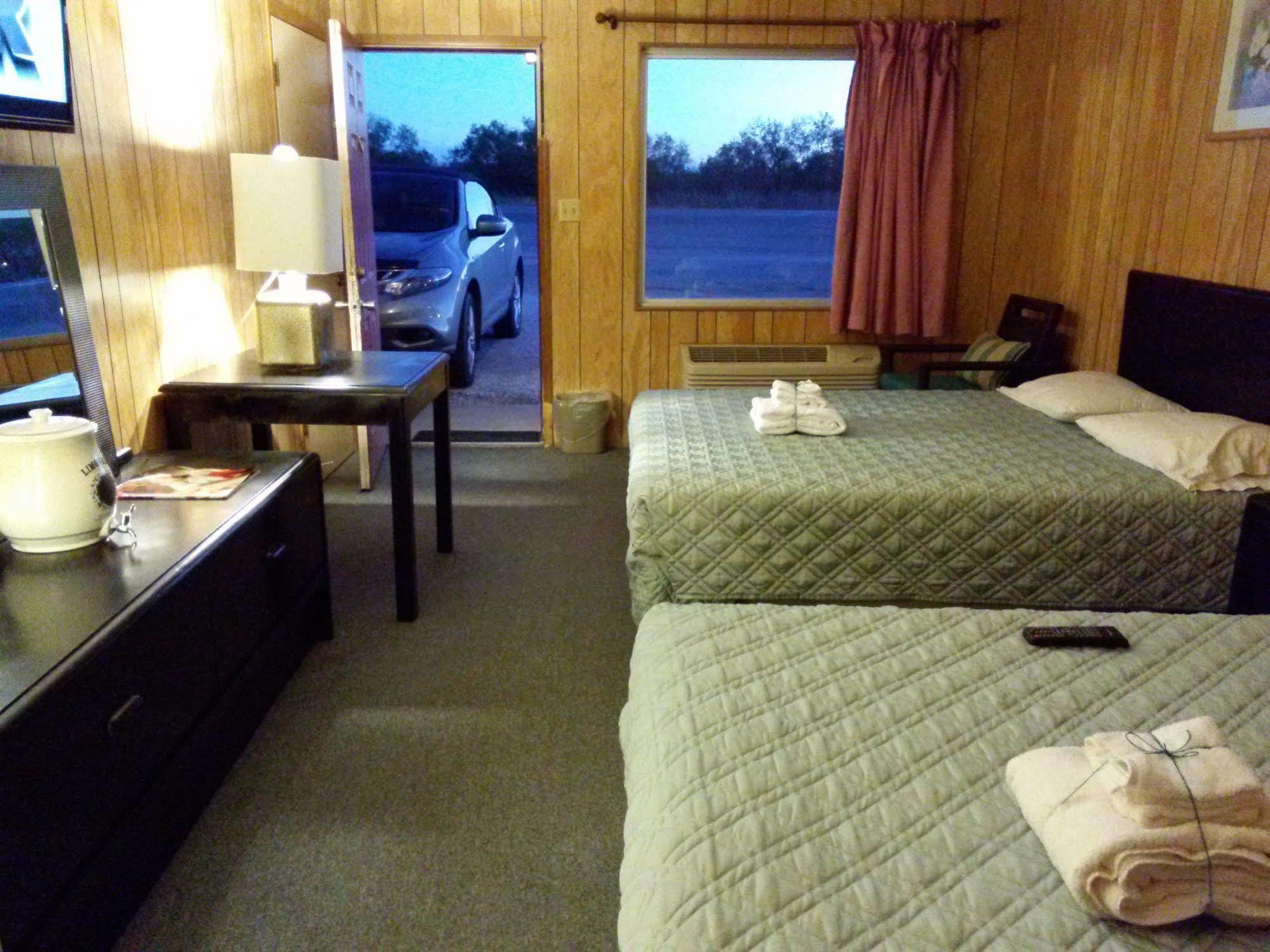 Oyo Hotel Breckenridge Tx Hubbard Creek Lake מראה חיצוני תמונה