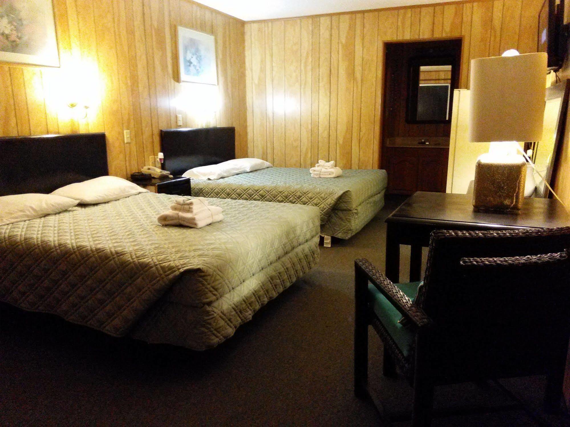 Oyo Hotel Breckenridge Tx Hubbard Creek Lake מראה חיצוני תמונה